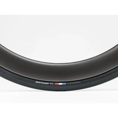 CUBIERTA BONTRAGER R1 HARD-CASE LITE CARRETERA