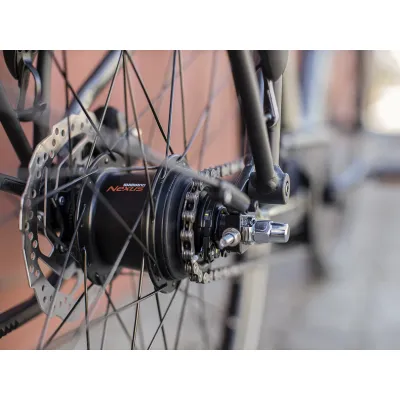 TREK DISTRICT+ 1 400 WH (2022) TREK DISTRICT+ 1 400 WH (2022)