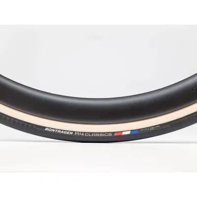 CUBIERTA BONTRAGER R4 CLASSICS HARD-CASE LITE CARRETERA