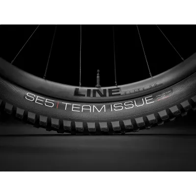 TREK FUEL EX 9.8 GX AXS GEN 6 29 (2023) TREK FUEL EX 9.8 GX AXS GEN 6 29 (2023)