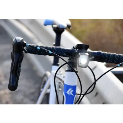 LUZ DELANTERA PYGOMIC P1-F 200 LUMENES LUZ DELANTERA PYGOMIC P1-F 200 LUMENES