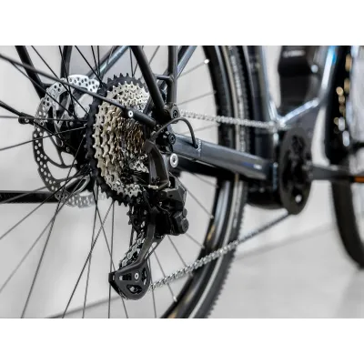 TREK ALLANT+ 6 STAGGER (2023) TREK ALLANT+ 6 STAGGER (2023)