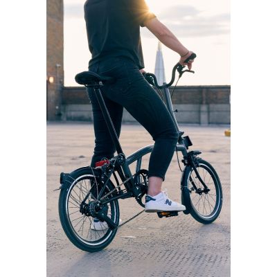 LUZ TRASERA A PILAS SIN SOPORTE BROMPTON