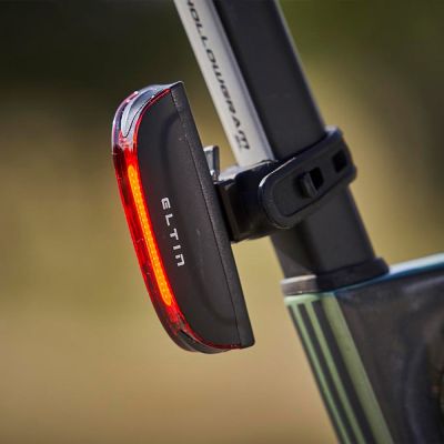 LUZ TRASERA RECARGABLE ELTIN FOCUS 65 LUMENS LUZ TRASERA RECARGABLE ELTIN FOCUS 65 LUMENS