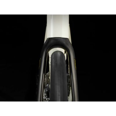 TREK DOMANE AL 4 GEN 4 (2025) TREK DOMANE AL 4 GEN 4 (2025)