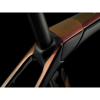 TREK DOMANE SLR 9 GEN 4 (2024-2025) TREK DOMANE SLR 9 GEN 4 (2024-2025)