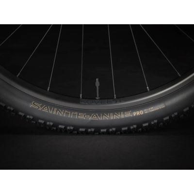 TREK PROCALIBER 8 (2025) TREK PROCALIBER 8 (2025)