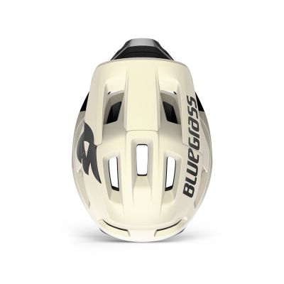 CASCO INTEGRAL MET VANGUARD CORE CASCO INTEGRAL MET VANGUARD CORE