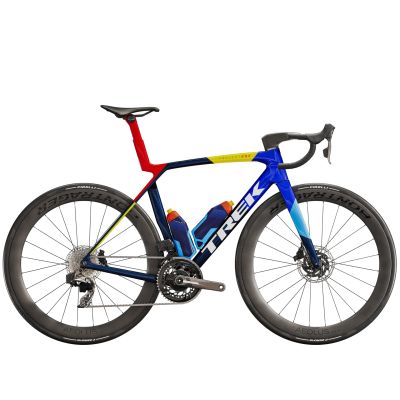 TREK MADONE SLR 7 AXS GEN 8 (2025) TREK MADONE SLR 7 AXS GEN 8 (2025)