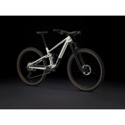 TREK TOP FUEL 9.8 XT GEN 4 29 (2025)