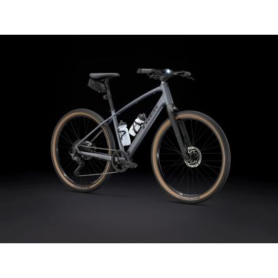 Los accesorios mostrados se venden por separado