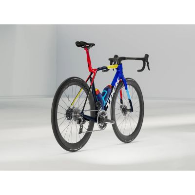 TREK MADONE SLR 8 AXS GEN 8 (2025)