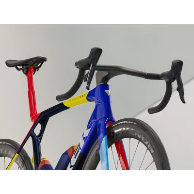 TREK MADONE SLR 8 AXS GEN 8 (2025)