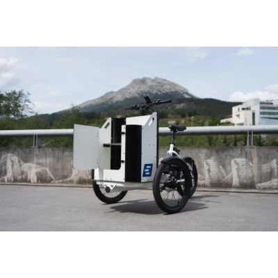 TRICICLO ELÉCTRICO CARGO L Las imágenes pueden diferir del producto seleccionado TRICICLO ELÉCTRICO CARGO L Las imágenes pueden diferir del producto seleccionado