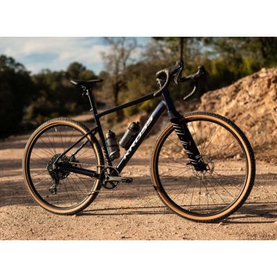 Los accesorios mostrados se venden por separado