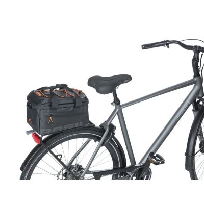 BOLSA TRASERA BASIL MILES TARPAULIN CON PLACA MIK 2.0 7 LITROS IMPERMEABLE