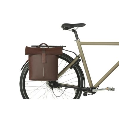 ALFORJA TRASERA BASIL CITY SHOPPER MIK STUD 14-16 LITROS ALFORJA TRASERA BASIL CITY SHOPPER MIK STUD 14-16 LITROS