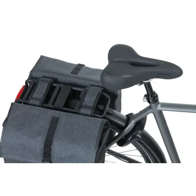  ALFORJAS TRASERAS BASIL URBAN DRY DOUBLE BAG 50 LITROS 
