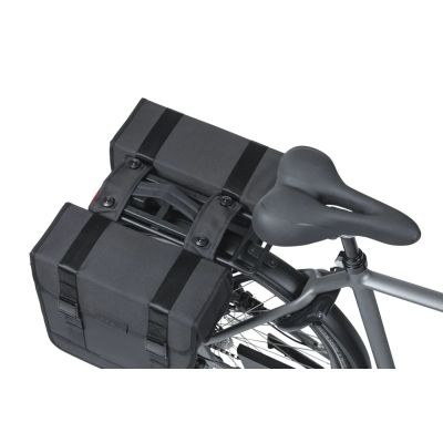 ALFORJAS TRASERAS BASIL TOUR WATERPROOF MIK 2.0 28 LITROS