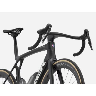 MADONE SLR 7 AXS GEN 8 (2026)