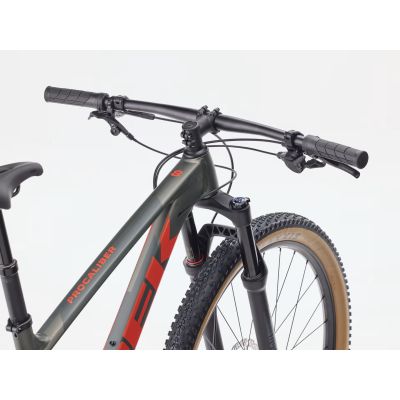 TREK PROCALIBER 8 GEN 3 (2026)