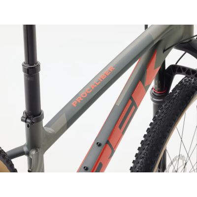 TREK PROCALIBER 8 GEN 3 (2026)