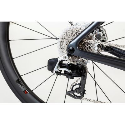 Las imágenes pueden no coincidir con las especificaciones seleccionadas