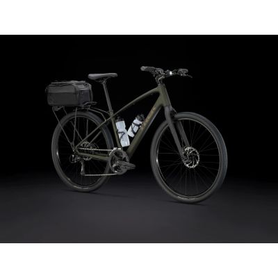 Los accesorios mostrados se venden por separado