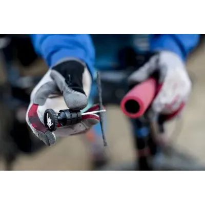 KIT REPARADOR TUBELESS SAHMURAI SWORD KIT REPARADOR TUBELESS SAHMURAI SWORD