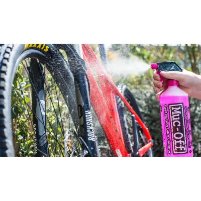 KIT MUC-OFF WASH PROTECT AND LUBE (BIKE CLEANER 1L.+MO94+WET LUBE)