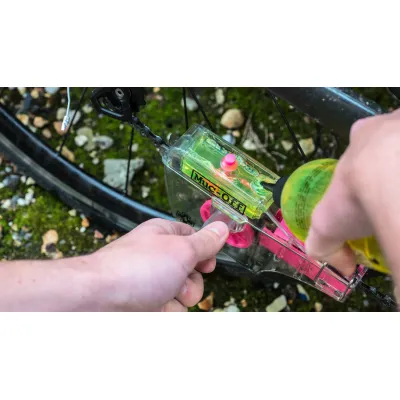 LIMPIADOR DE CADENA MUC-OFF X-3 DIRTY CHAIN MACHINE LIMPIADOR DE CADENA MUC-OFF X-3 DIRTY CHAIN MACHINE