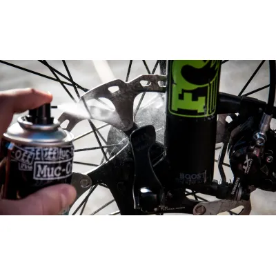 SPRAY MUC-OFF DISC BRAKE CLEANER 400 ml SPRAY MUC-OFF DISC BRAKE CLEANER 400 ml
