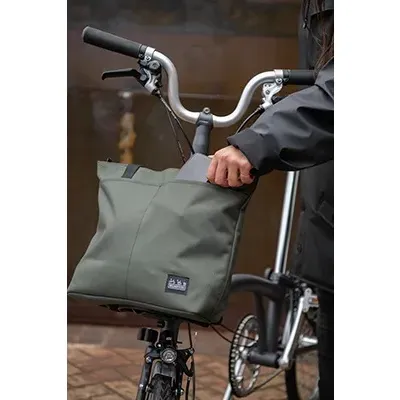 BOLSA BROMPTON BOROUGH TOTE BAG SMALL EN OLIVA BOLSA BROMPTON BOROUGH TOTE BAG SMALL EN OLIVA